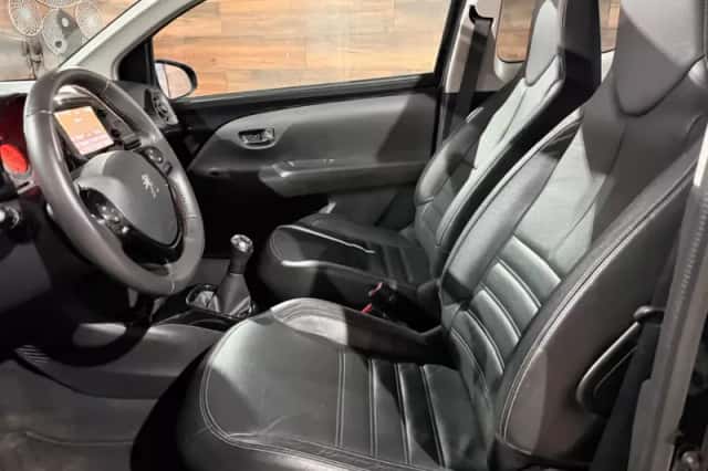 Peugeot 108 (2014) thumbnail 3
