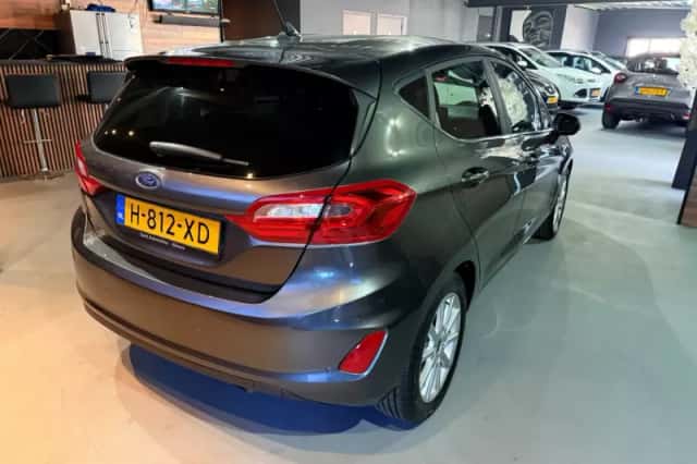 Ford Fiesta (2020) thumbnail 4