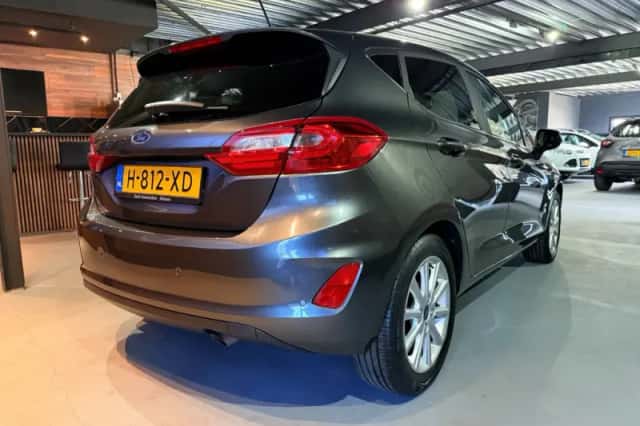 Ford Fiesta (2020) thumbnail 5