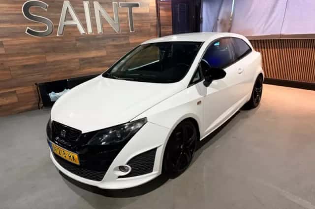 SEAT Ibiza (2010) thumbnail 5