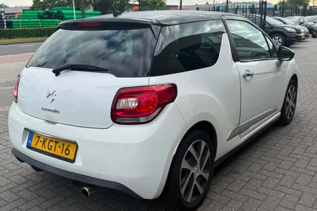 Citroën DS3 (2013) thumbnail 4