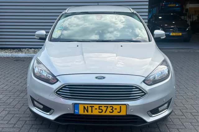 Ford Focus (2017) thumbnail 2
