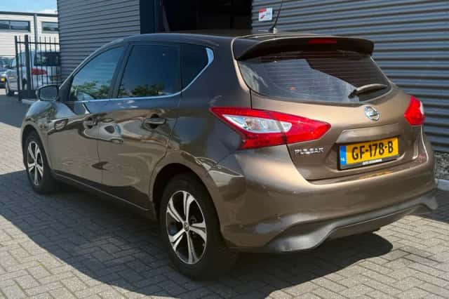 Nissan Pulsar (2015) thumbnail 6