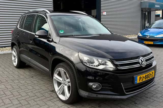 Volkswagen Tiguan (2014) thumbnail 3