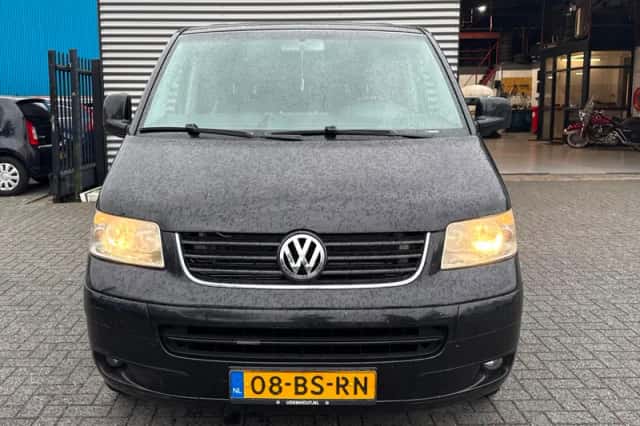 Volkswagen Transporter (2005) thumbnail 2