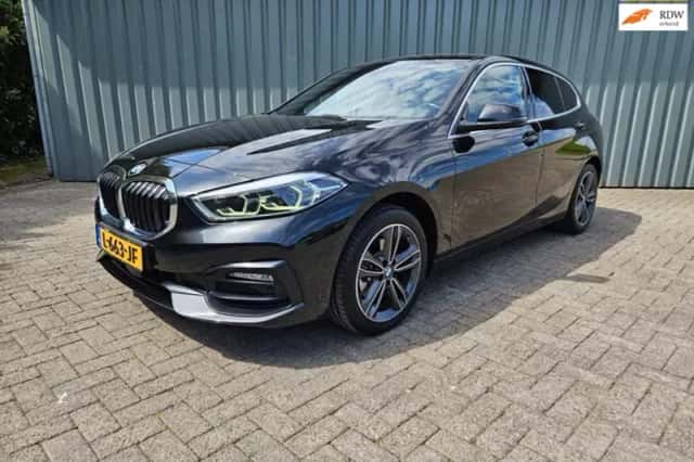 BMW 1-Serie (2021) thumbnail 1
