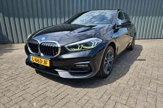 BMW 1-Serie (2021) thumbnail 2