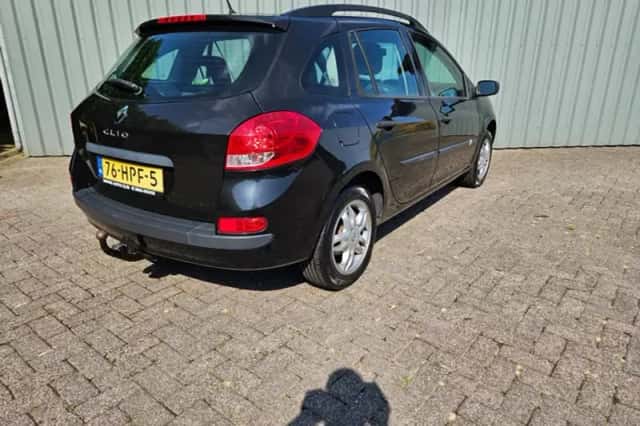 Renault Clio (2009) thumbnail 5