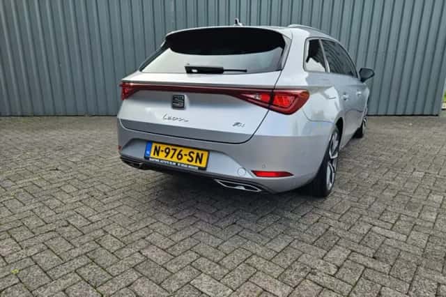 SEAT Leon Sportstourer (2022) thumbnail 6