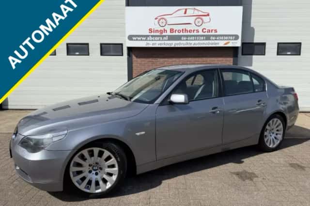 BMW 5-Serie (2003) thumbnail 2