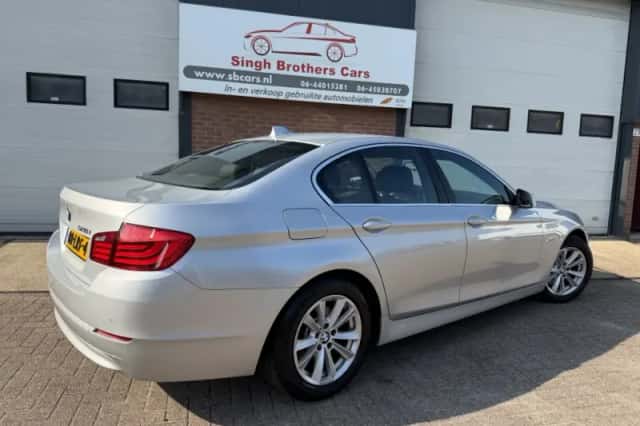 BMW 5-Serie (2010) thumbnail 4