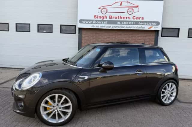 MINI Cooper (2014) thumbnail 2