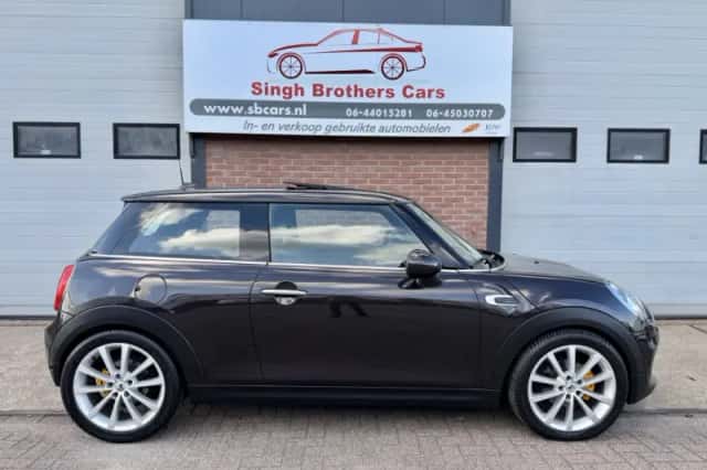MINI Cooper (2014) thumbnail 6