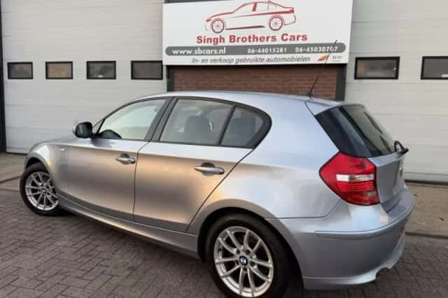 BMW 1-Serie (2011) thumbnail 3