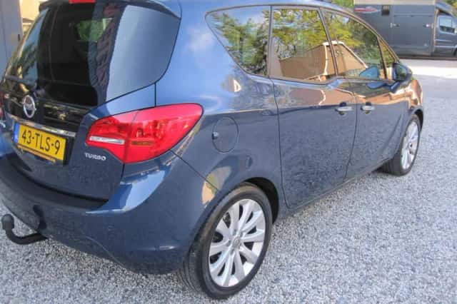 Opel Meriva (2012) thumbnail 3