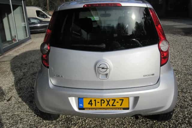 Opel Agila (2011) thumbnail 4