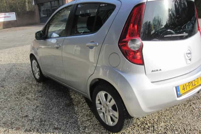 Opel Agila (2011) thumbnail 5