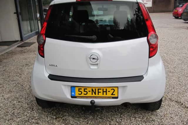 Opel Agila (2010) thumbnail 4