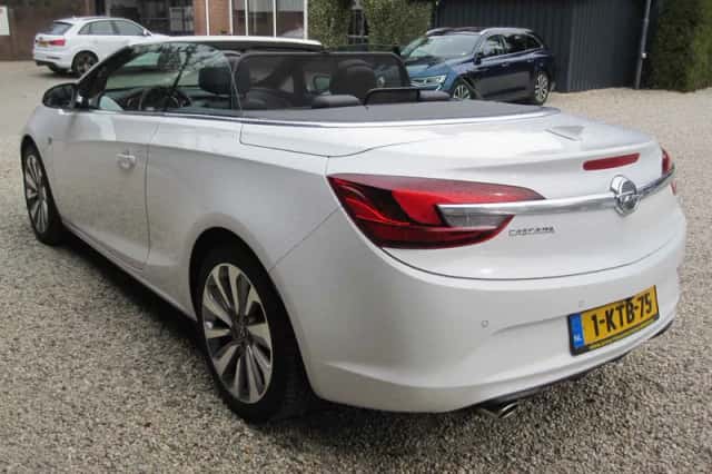 Opel Cascada (2013) thumbnail 6
