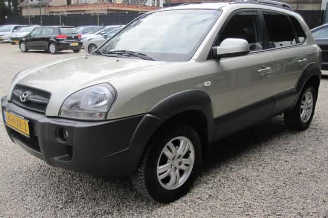 Hyundai Tucson (2009) thumbnail 6