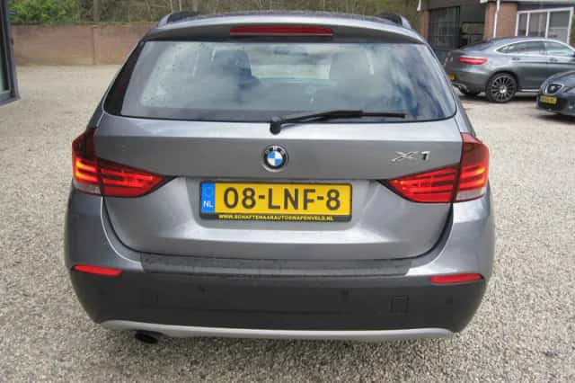BMW X1 (2010) thumbnail 4