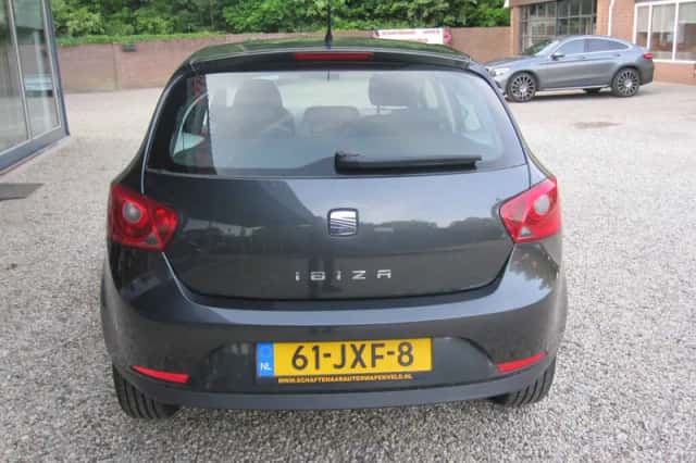 SEAT Ibiza (2009) thumbnail 4