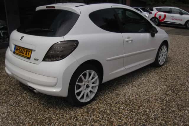 Peugeot 207 (2009) thumbnail 3