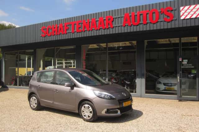 Renault Scénic (2012) thumbnail 1