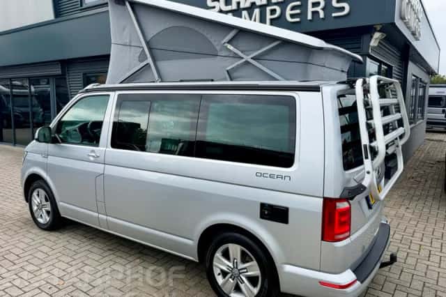 Volkswagen California (2016) thumbnail 2