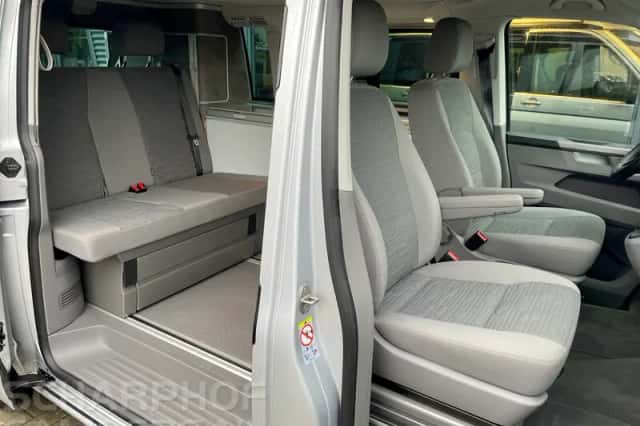 Volkswagen California (2021) thumbnail 3