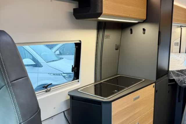Adria Twin (2026) thumbnail 5