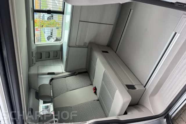 Volkswagen California (2019) thumbnail 5