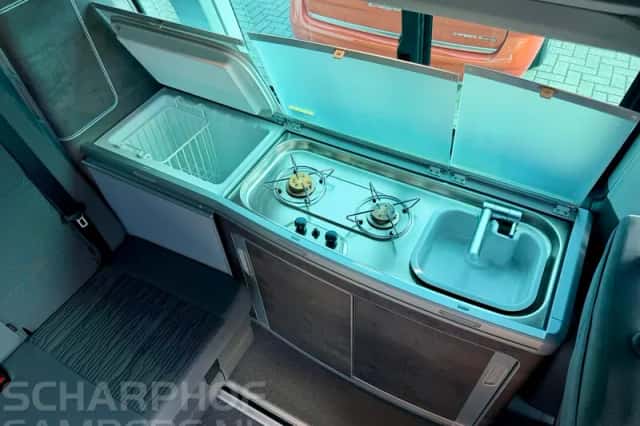 Volkswagen California (2023) thumbnail 6