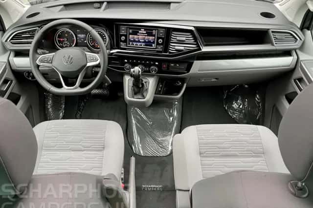 Volkswagen California (2021) thumbnail 6