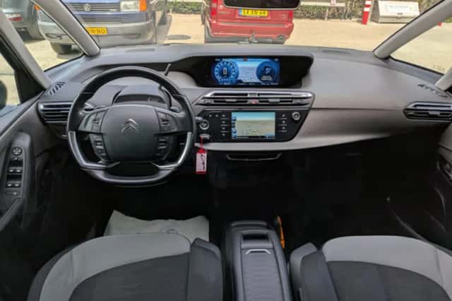 Citroën C4 Picasso (2015) thumbnail 3