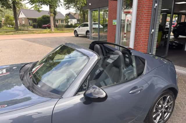 Mazda MX-5 (2021) thumbnail 3