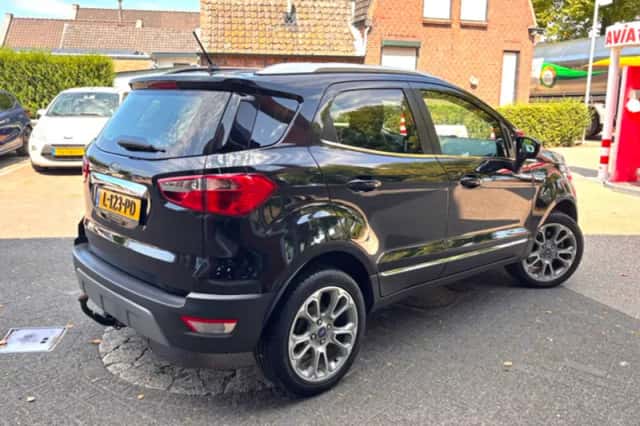 Ford EcoSport (2019) thumbnail 2
