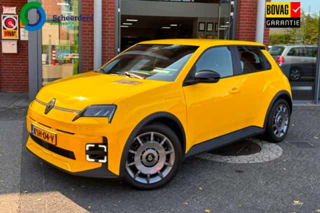Renault 5 (2025) thumbnail 1