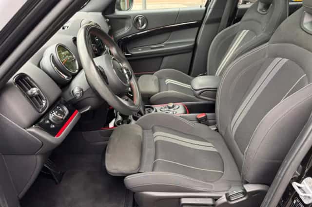 MINI Countryman (2019) thumbnail 4