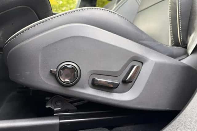 Volvo XC60 (2024) thumbnail 5