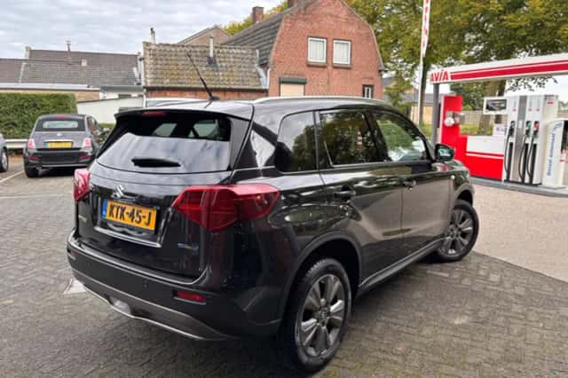 Suzuki Vitara (2025) thumbnail 2