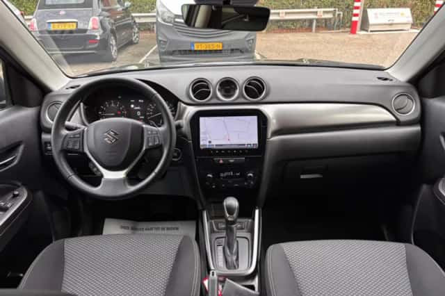 Suzuki Vitara (2025) thumbnail 3