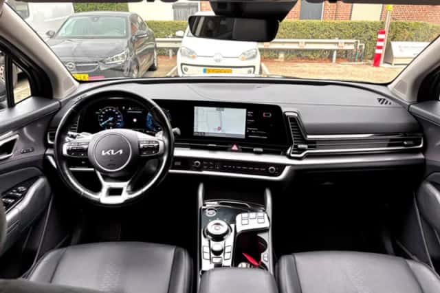 Kia Sportage (2022) thumbnail 3