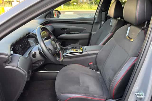 Hyundai Tucson (2023) thumbnail 4