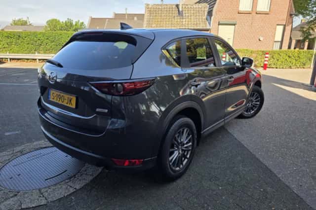 Mazda CX-5 (2018) thumbnail 2