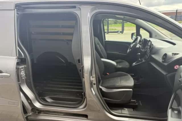 Mercedes-Benz Citan (2023) thumbnail 5