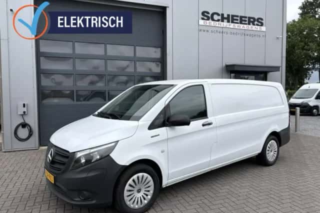 Mercedes-Benz eVito (2024) thumbnail 1