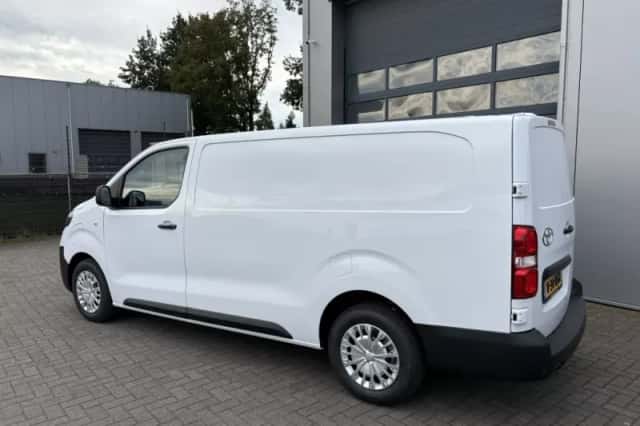 Toyota ProAce (2026) thumbnail 2
