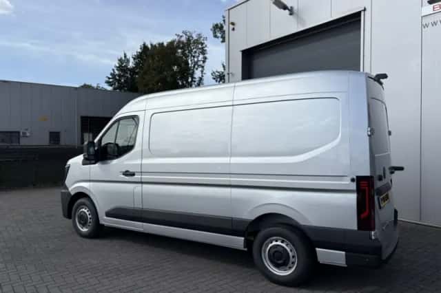 Renault Master (2026) thumbnail 2