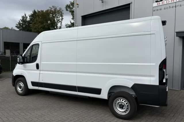 Opel Movano-e (2025) thumbnail 2